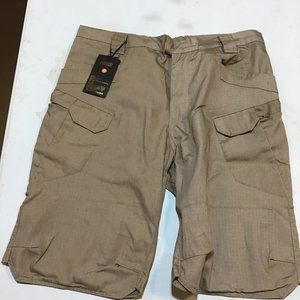 Cargo Shorts size M brown 7 inch inseam